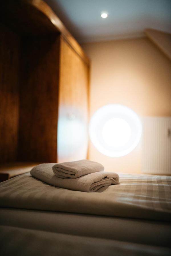 Hotel Am Bahnhof Weilburg Εξωτερικό φωτογραφία