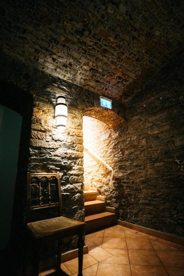 Hotel Am Bahnhof Weilburg Εξωτερικό φωτογραφία