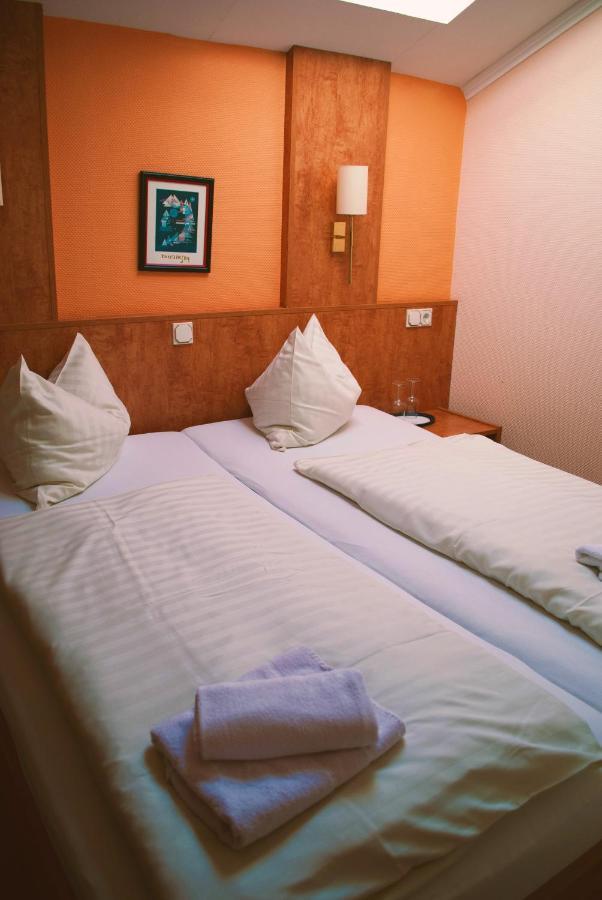 Hotel Am Bahnhof Weilburg Εξωτερικό φωτογραφία