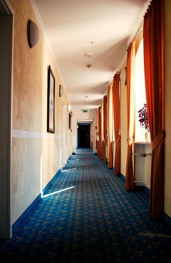 Hotel Am Bahnhof Weilburg Εξωτερικό φωτογραφία