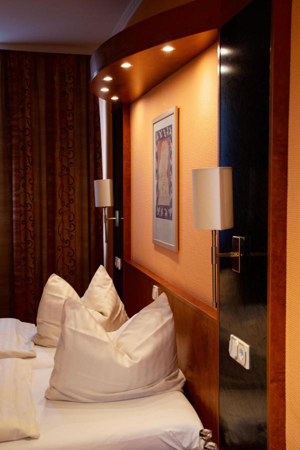 Hotel Am Bahnhof Weilburg Εξωτερικό φωτογραφία